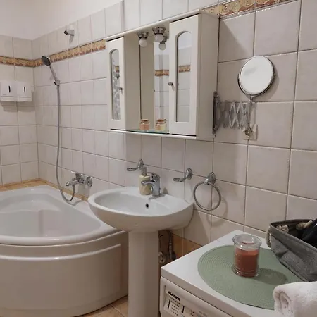 Ourania's Kastoria Mavrokhorion